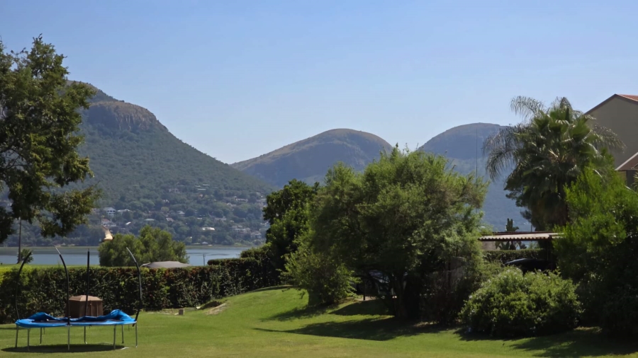 2 Bedroom Property for Sale in Hartbeespoort North West